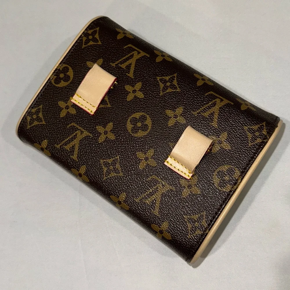 LOUIS VUITTON Monogram Pochette Florentine Waist pouch - Picture 2 of 5